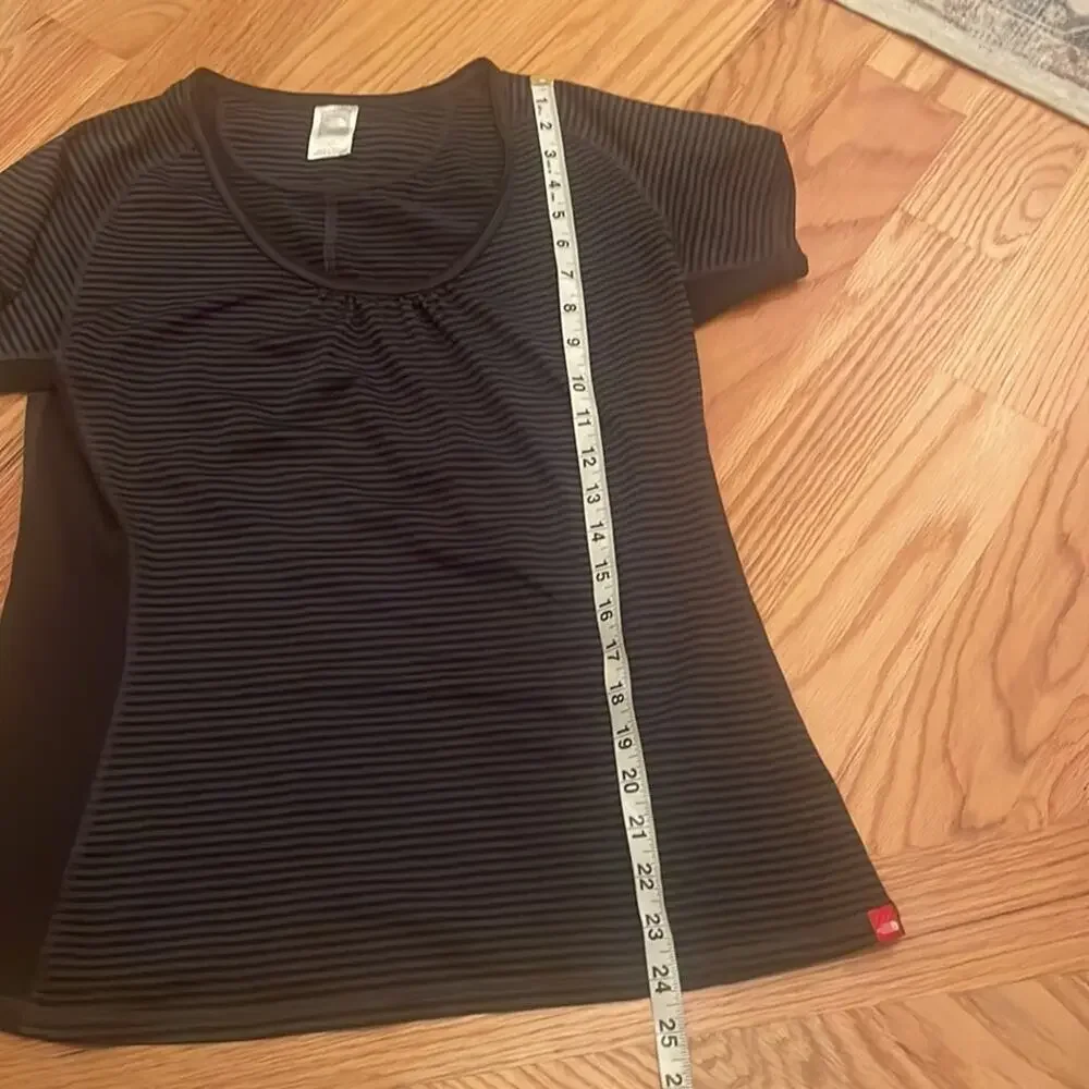 The North Face Black and Gray Striped Athletic Scoop Neck Tee Size Large - Picture 5 of 7